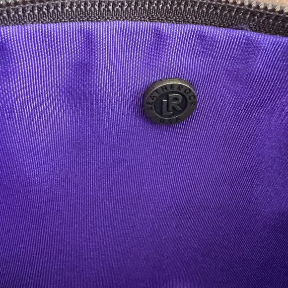 NWT Leatherock Metallic Leather Clutch with Tassel & Zipper. Vintage - Picture 4 of 5